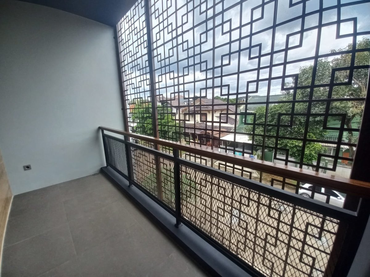 Dijual rumah siap huni ada Kolam Renang di Sektor 9 Bintaro Jaya Tangsel - Foto 11