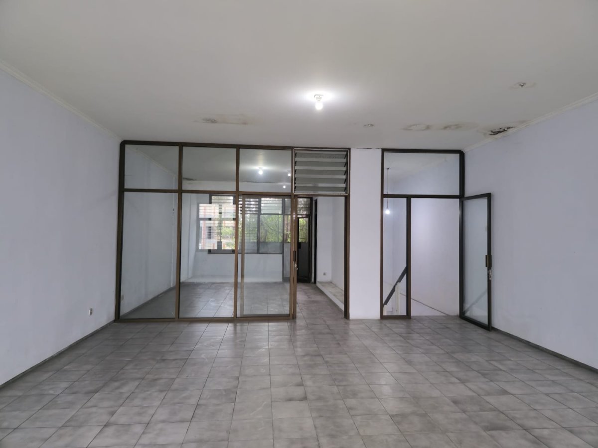 Ruko 2 Lantai Strategis di Jl. Ir. Soekarno Solo Baru - Foto 4