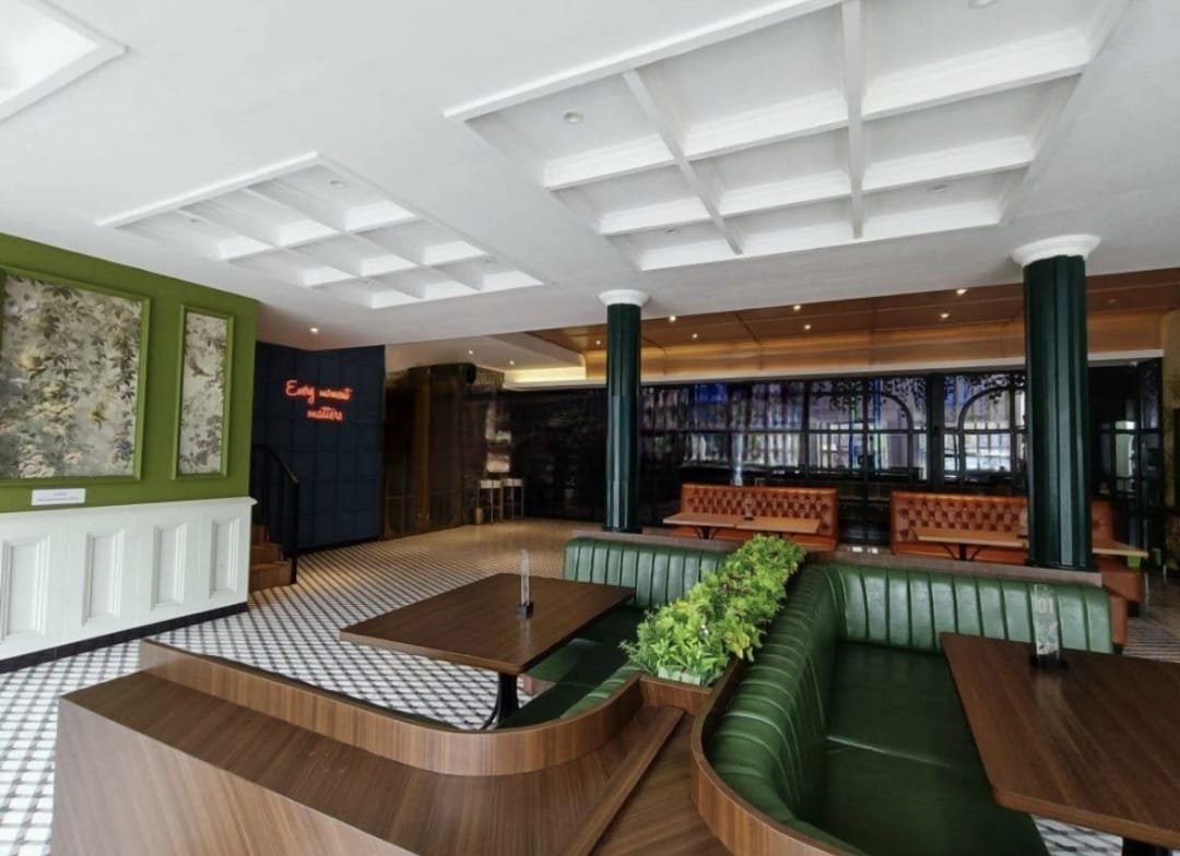 Ruang Usaha Mewah Strategis di Setabelan, Banjarsari Solo, Eks Besto dan bar - Foto 2