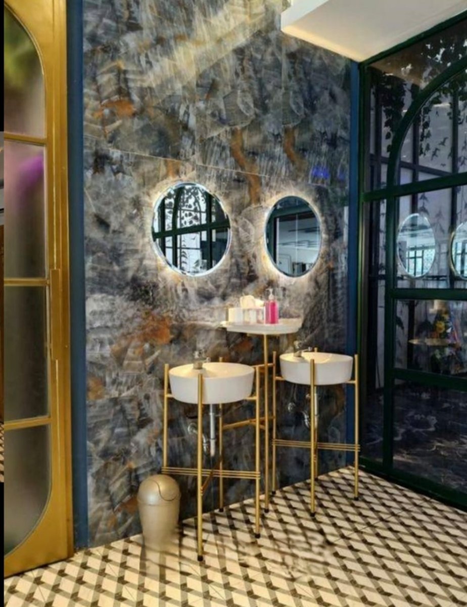 Ruang Usaha Mewah Strategis di Setabelan, Banjarsari Solo, Eks Besto dan bar - Foto 3