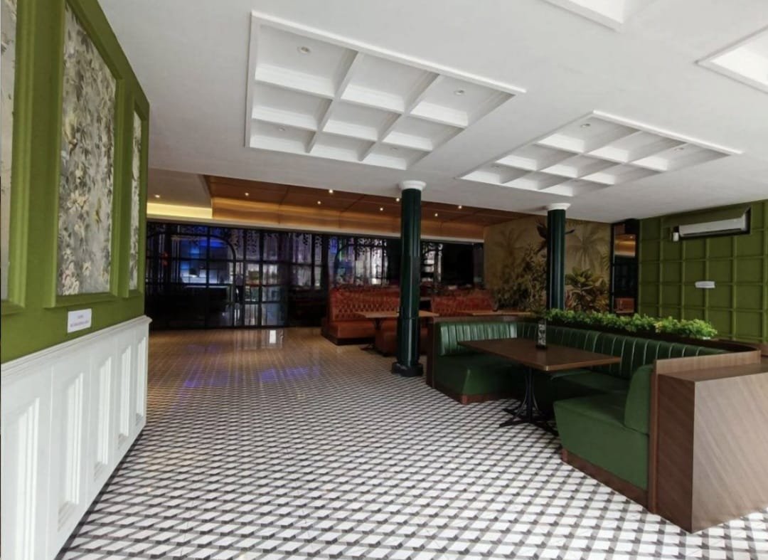 Ruang Usaha Mewah Strategis di Setabelan, Banjarsari Solo, Eks Besto dan bar - Foto 4