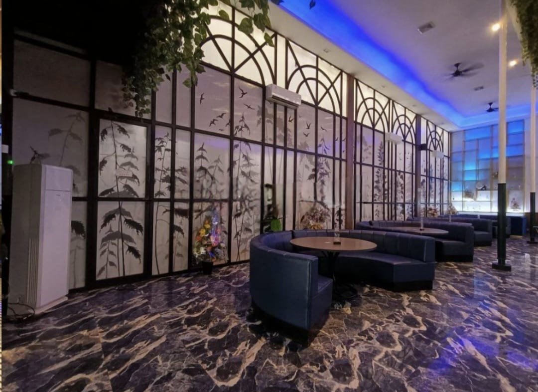 Ruang Usaha Mewah Strategis di Setabelan, Banjarsari Solo, Eks Besto dan bar - Foto 5