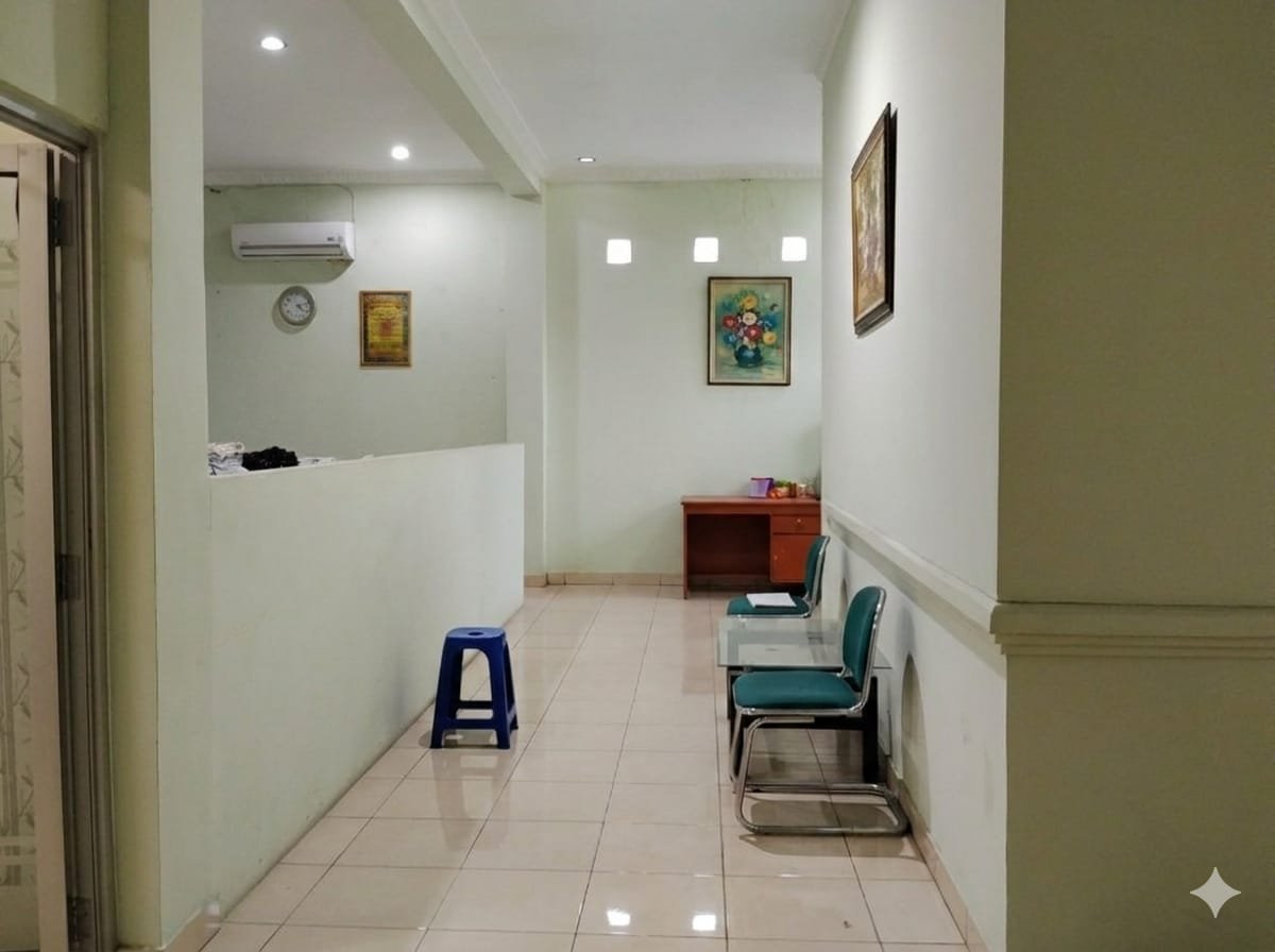 Ruko 2 Lantai Strategis Siap Pakai di Pinggir Jalan Utama di Jebres, Solo - Foto 2