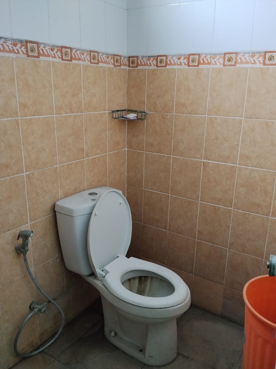 Ruko 2 Lantai Strategis Siap Pakai di Pinggir Jalan Utama di Jebres, Solo - Foto 8