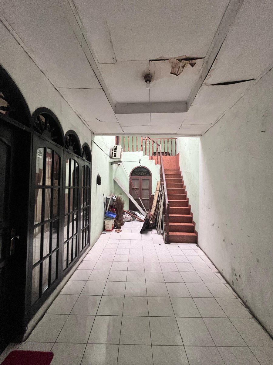 Harus Terjual Rumah Kedoya Selatan - Foto 6