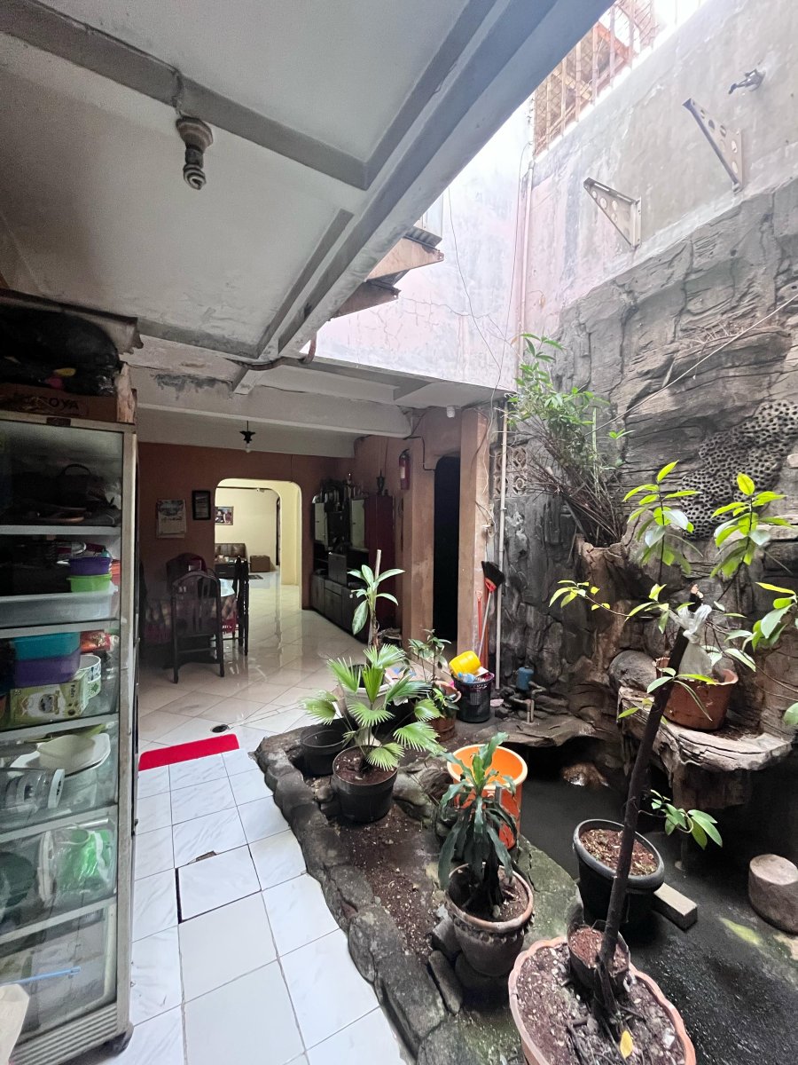 Harus Terjual Rumah Kedoya Selatan - Foto 8