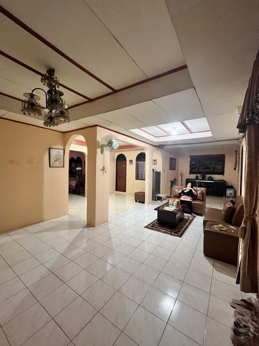 Harus Terjual Rumah Kedoya Selatan - Foto 14