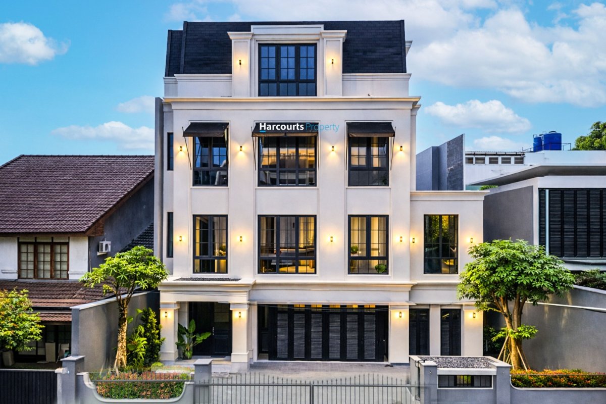 Senopati Area, Dijual Brandnew House Modern American Classic Lokasi Strategis 5 Menit ke Scbd, Kebayoran Baru - Foto 2