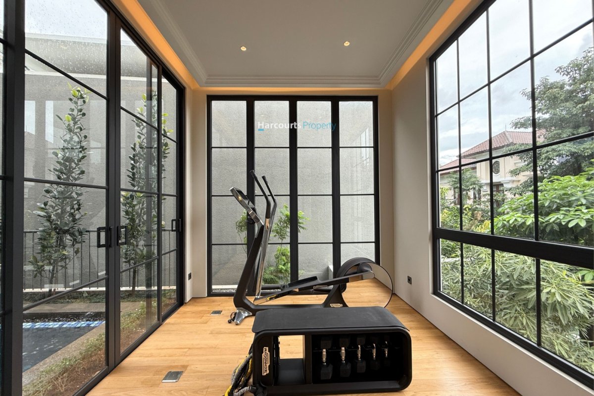 Senopati Area, Dijual Brandnew House Modern American Classic Lokasi Strategis 5 Menit ke Scbd, Kebayoran Baru - Foto 8