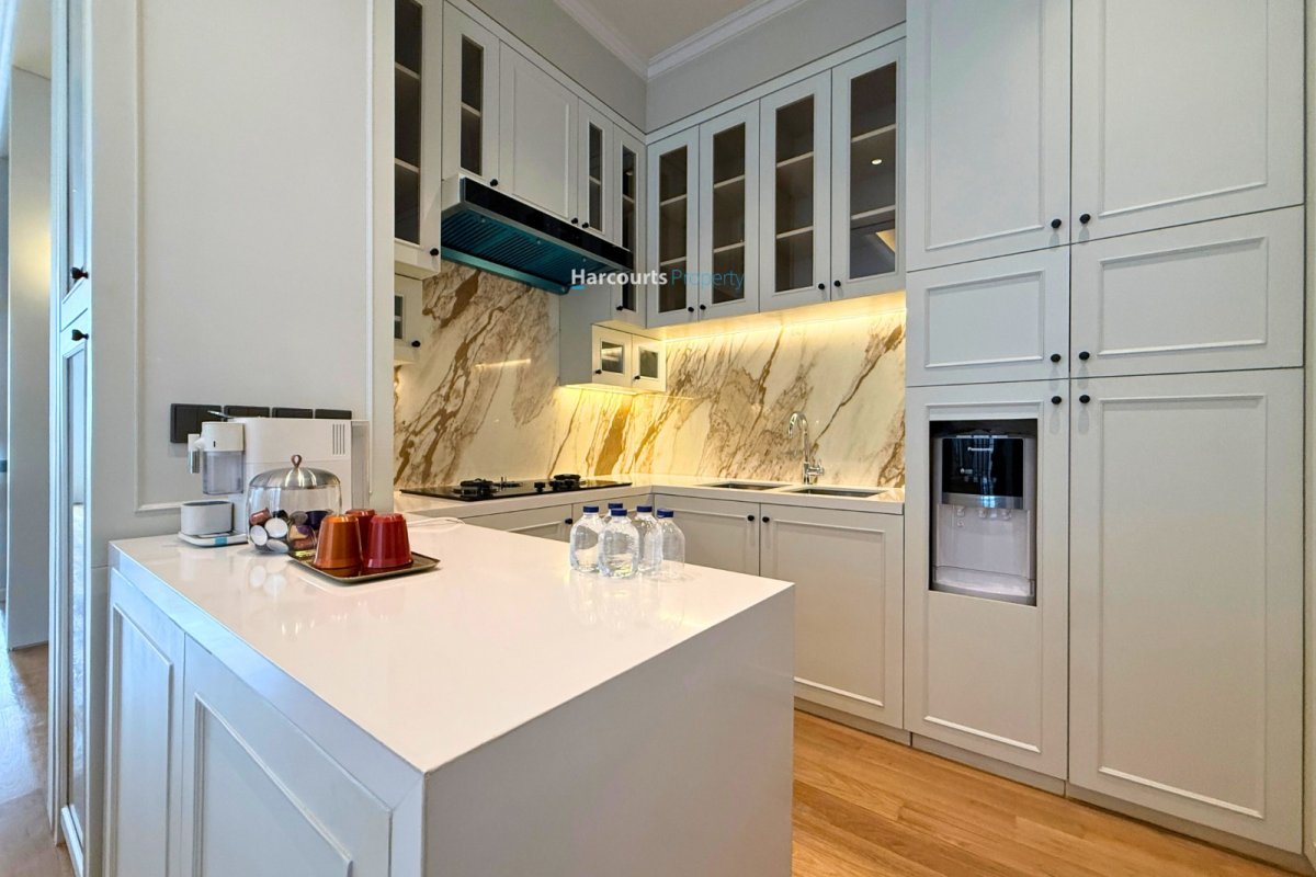 Senopati Area, Dijual Brandnew House Modern American Classic Lokasi Strategis 5 Menit ke Scbd, Kebayoran Baru - Foto 9