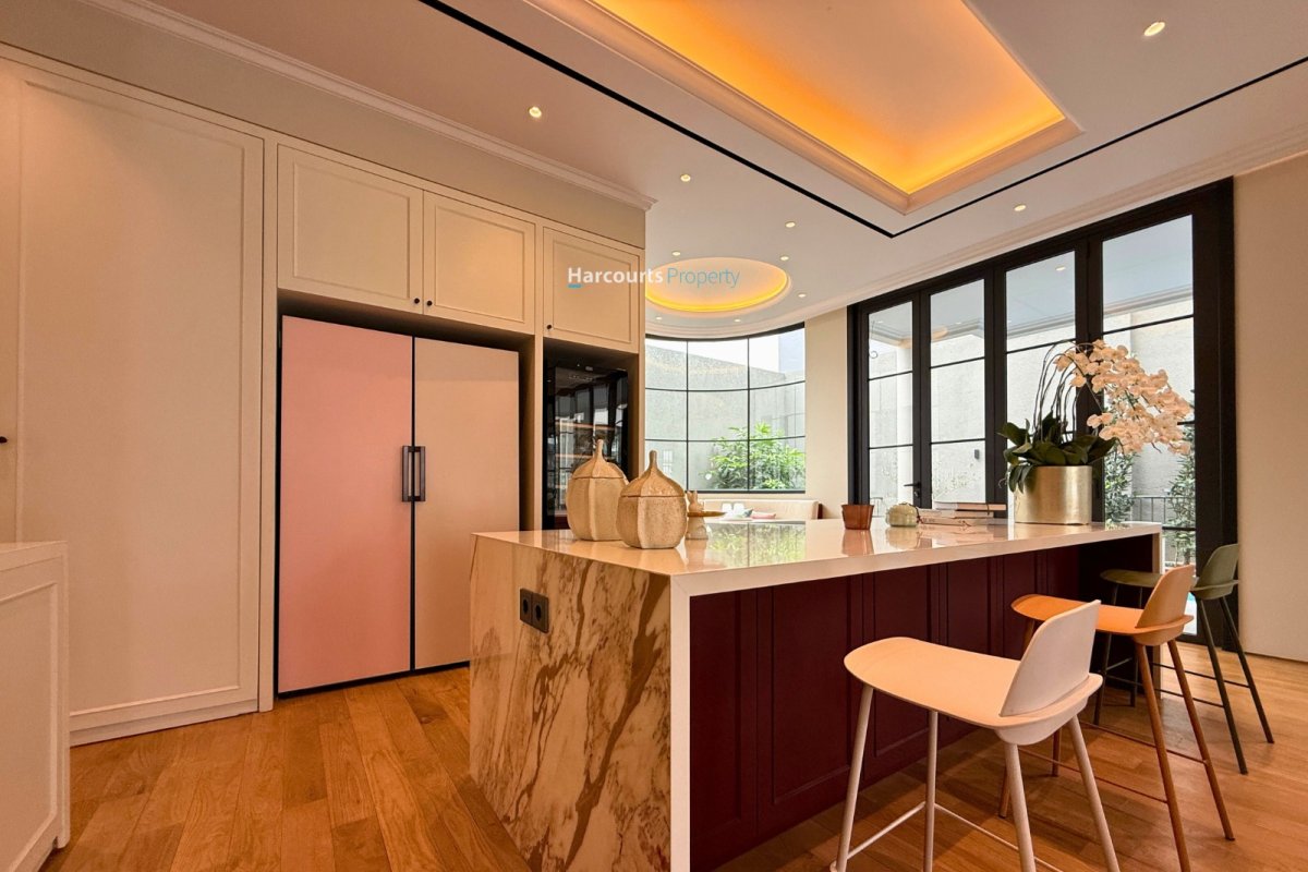 Senopati Area, Dijual Brandnew House Modern American Classic Lokasi Strategis 5 Menit ke Scbd, Kebayoran Baru - Foto 10