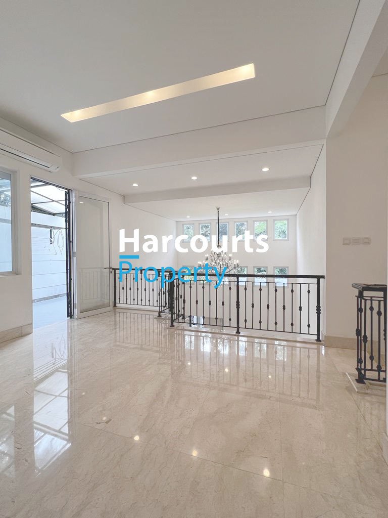 Dijual dan Disewakan Rumah Hunian 2 Lantai Lokasi Strategis Prime Area di Menteng - Foto 12