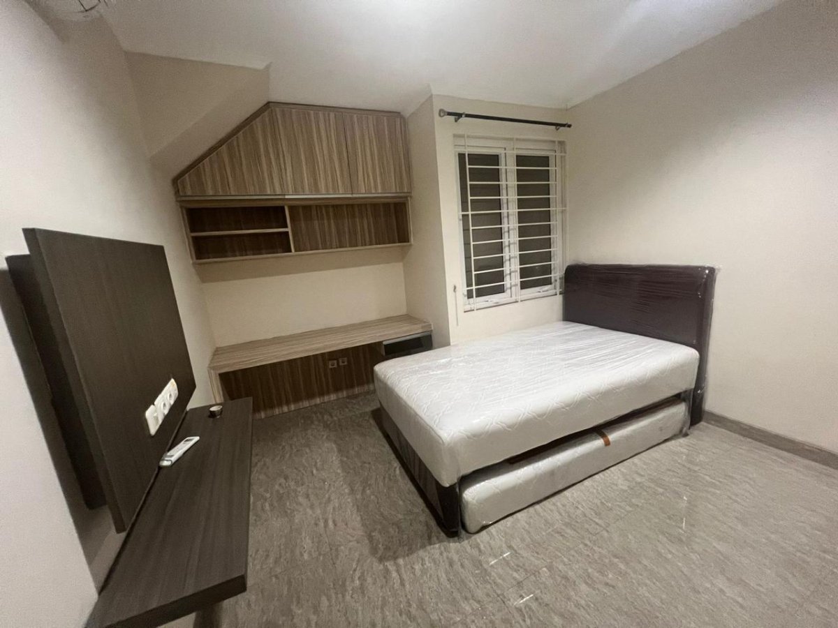 Rumah Cengkareng Perumahan GreenCourt - Foto 13