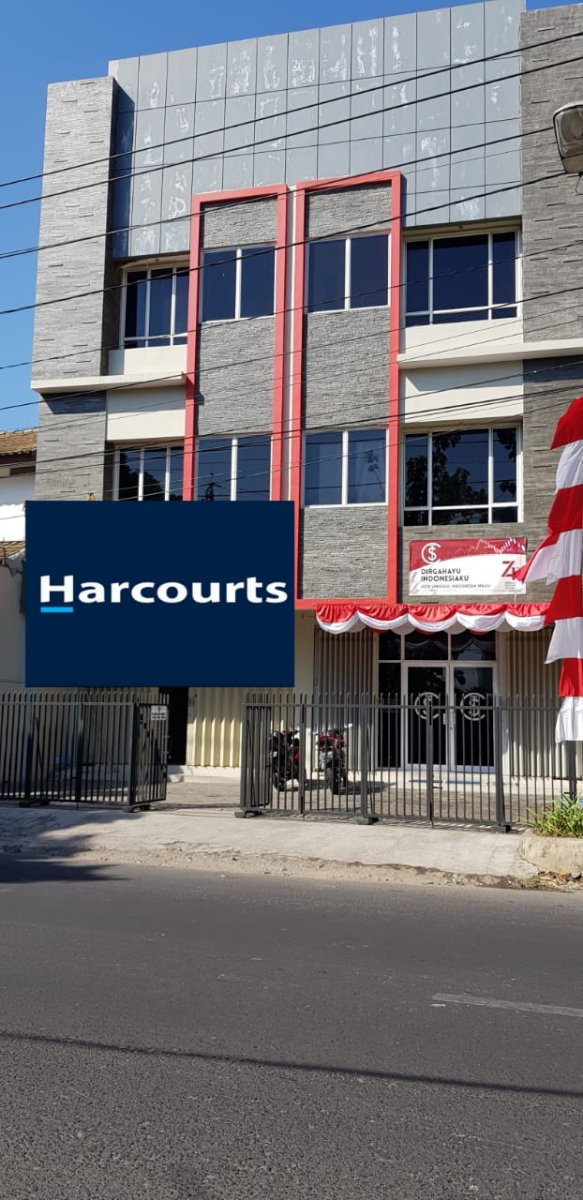 Ruko Bagus Pusat Kota 3 Lantai di Jalan Ronggowarsito, Solo