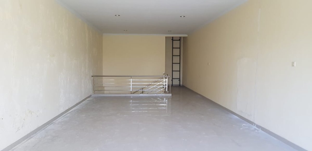 Ruko Bagus Pusat Kota 3 Lantai di Jalan Ronggowarsito, Solo - Foto 2