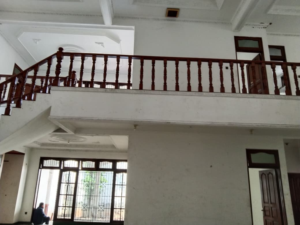 Dijual Rumah Lokasi Kayu Putih - Jakarta Timur - Foto 3