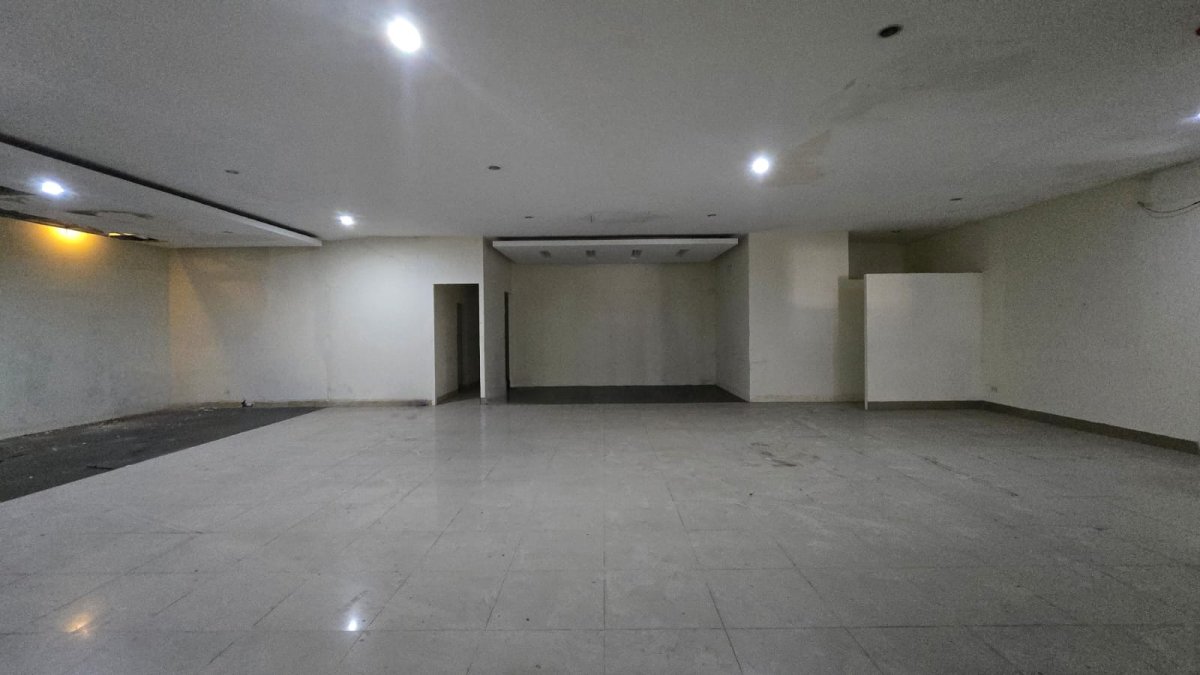 Ruang Usaha Super Strategis di Jalan Jendral Sudirman Sukoharjo - Foto 2