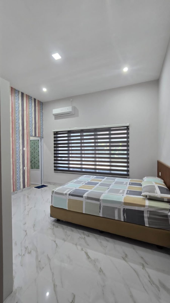 Rumah Baru Gress Minimalis Modern di Dekat Pasar Gede dan Widuran, Solo - Foto 3