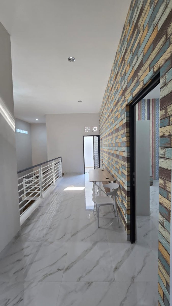 Rumah Baru Gress Minimalis Modern di Dekat Pasar Gede dan Widuran, Solo - Foto 5