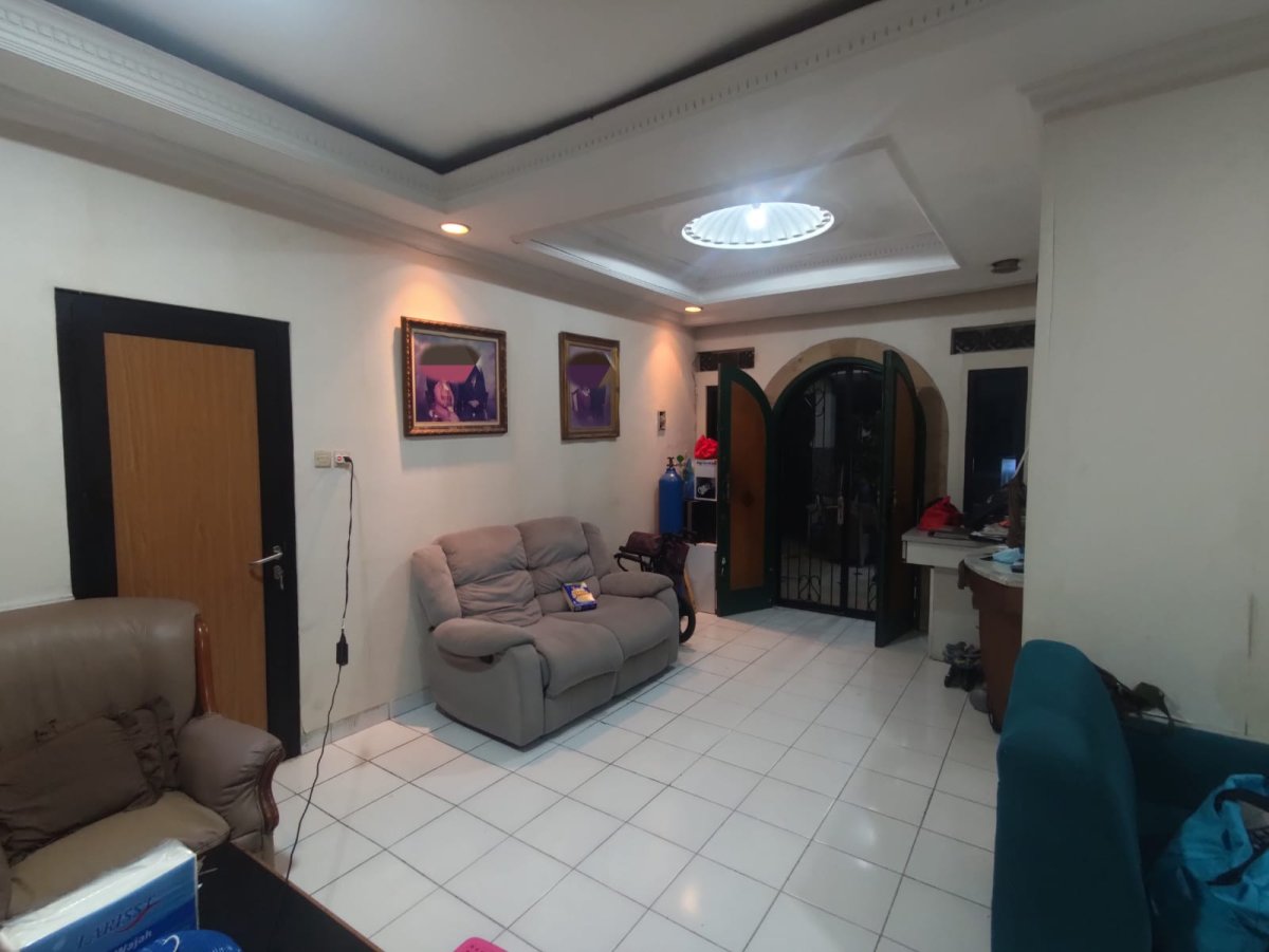 Dijual Cepat Rumah 2 Lantai, 172M, Bekasi Timur - Foto 4