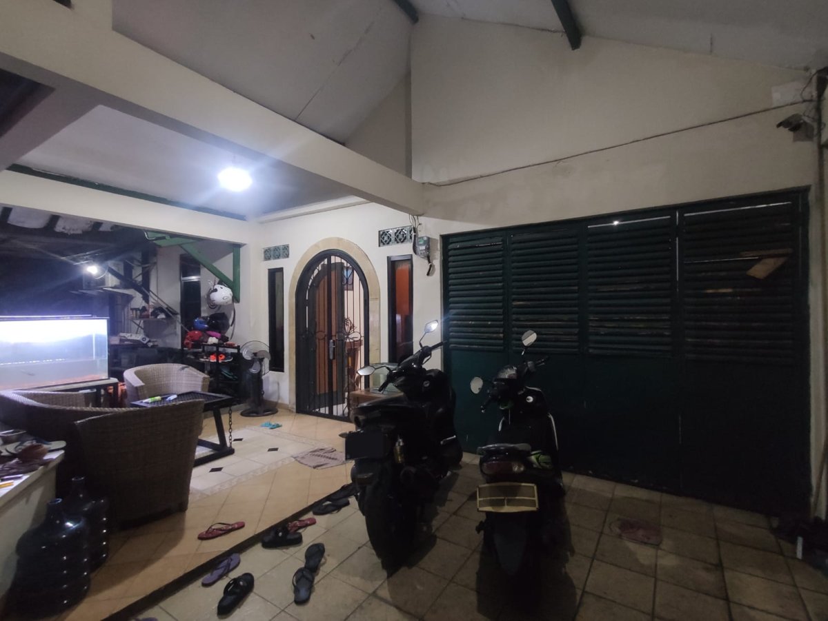 Dijual Cepat Rumah 2 Lantai, 172M, Bekasi Timur - Foto 5