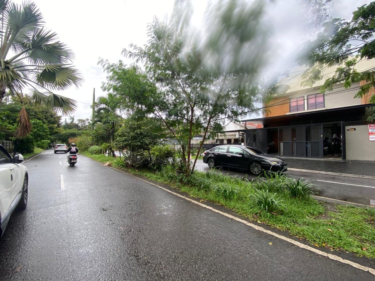 Jual Rumah Siap huni di Taman Alfa Indah Joglo Kembangan Jakarta Barat RR - Foto 5