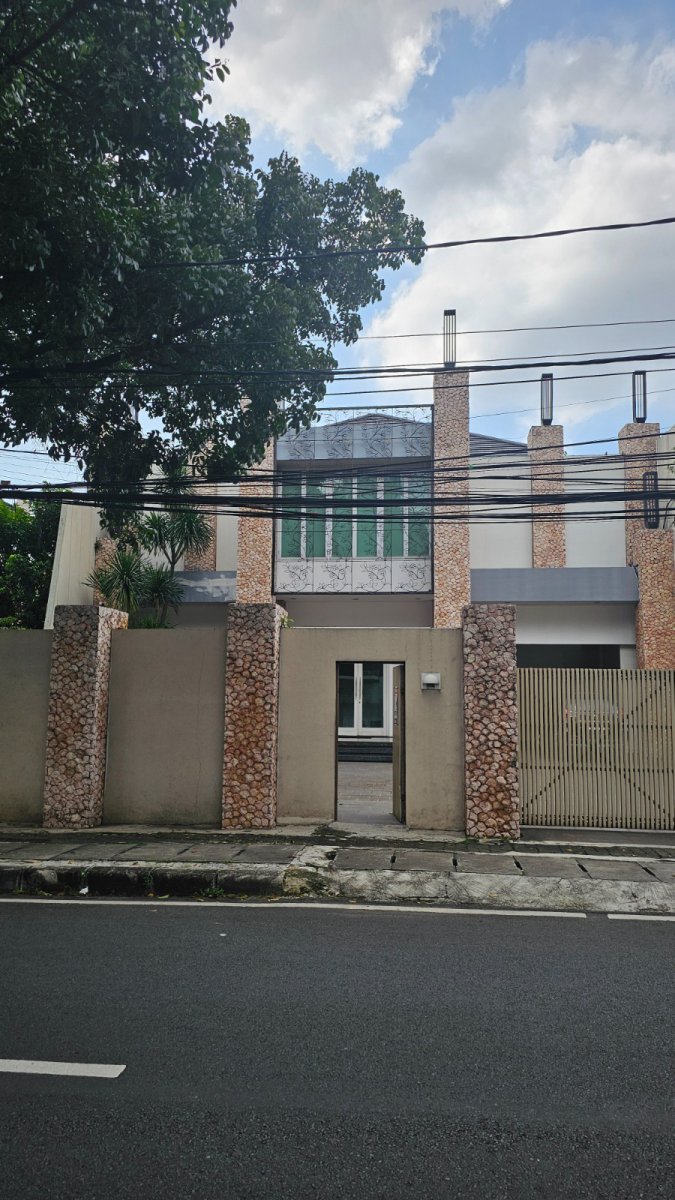 Dijual Rumah Di Menteng, Jl Kusuma Atmadja - Jakarta Pusat