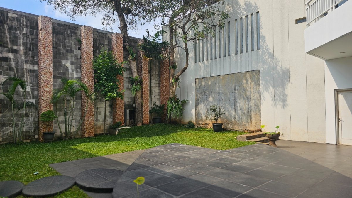 Dijual Rumah Di Menteng, Jl Kusuma Atmadja - Jakarta Pusat - Foto 4