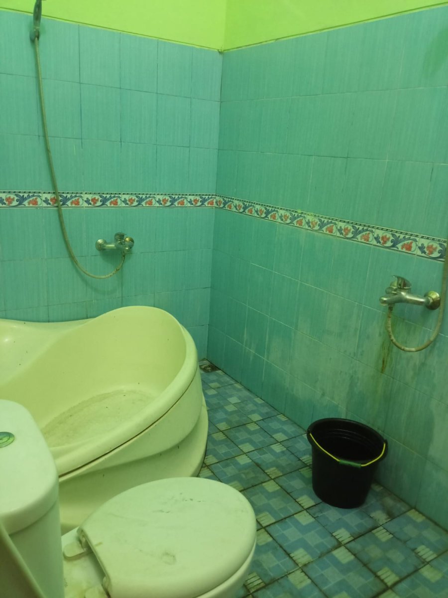 Rumah 2 lantai Banyuanyar, Solo, dekat SMPN 9 Surakarta - Foto 8