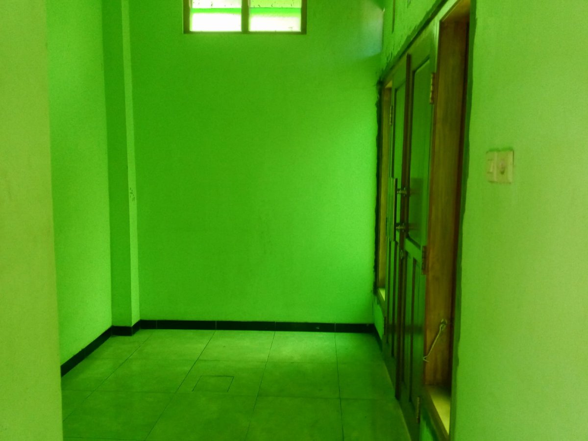 Rumah 2 lantai Banyuanyar, Solo, dekat SMPN 9 Surakarta - Foto 9