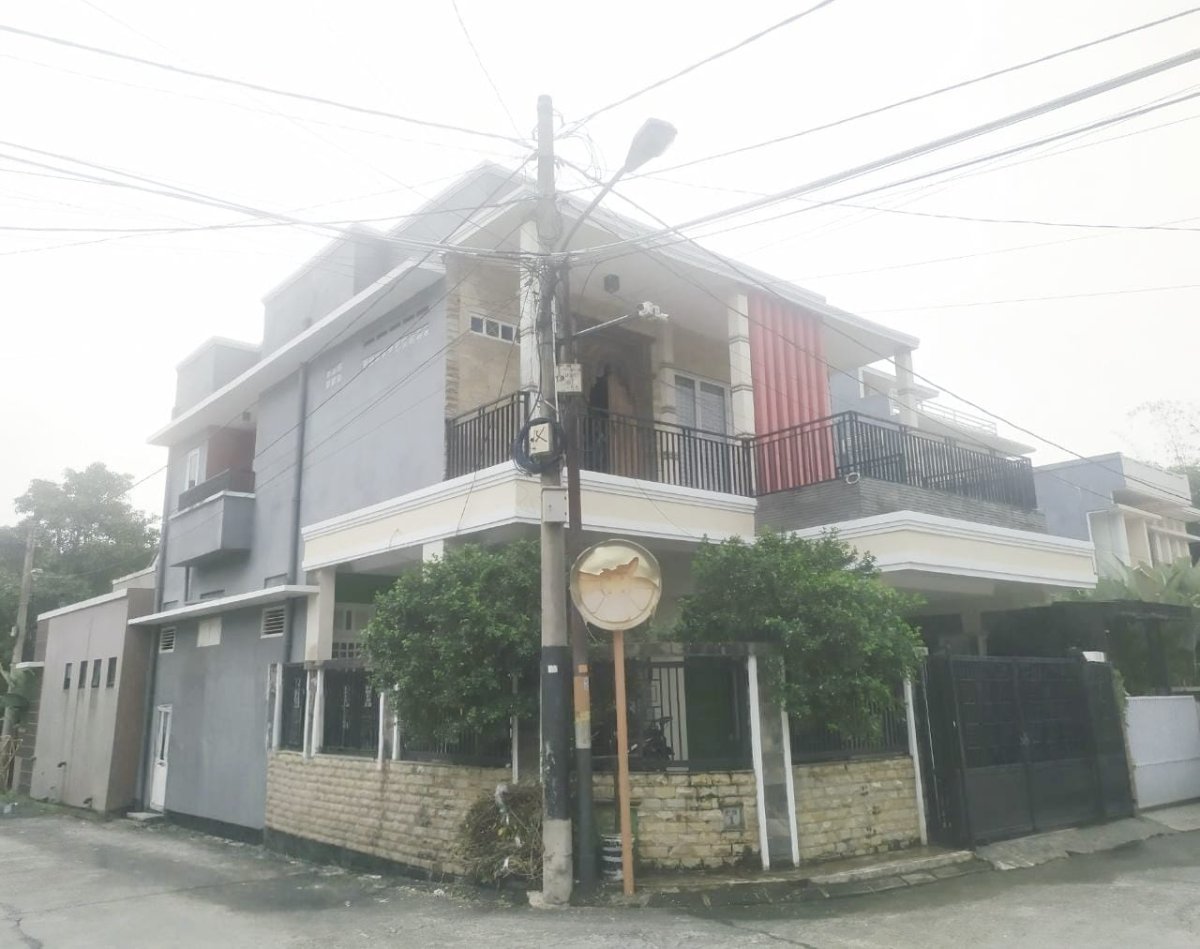 Dijual rumah full furnish di Cendana Residence Pamulang
