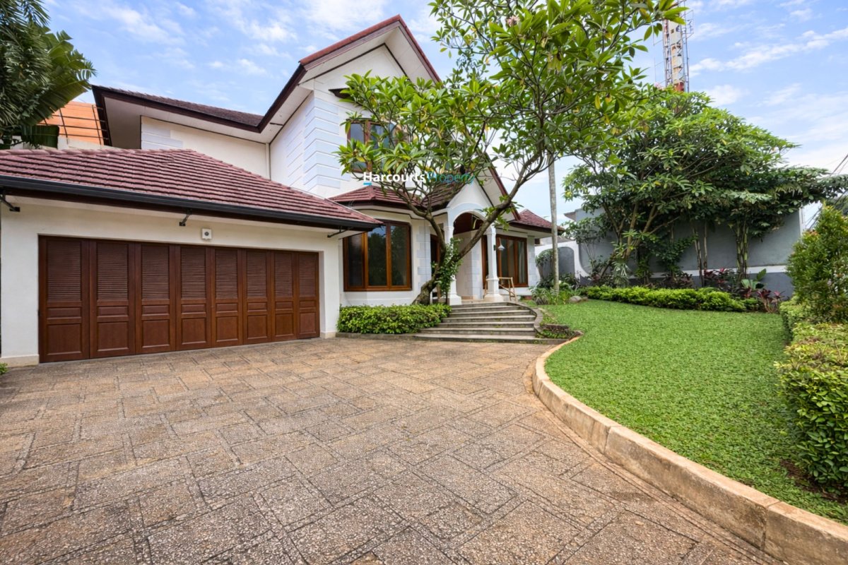 Jeruk Purut Area, Disewakan Rumah Hunian Siap Pakai Lokasi Strategis Ada Taman Depan dan Belakang