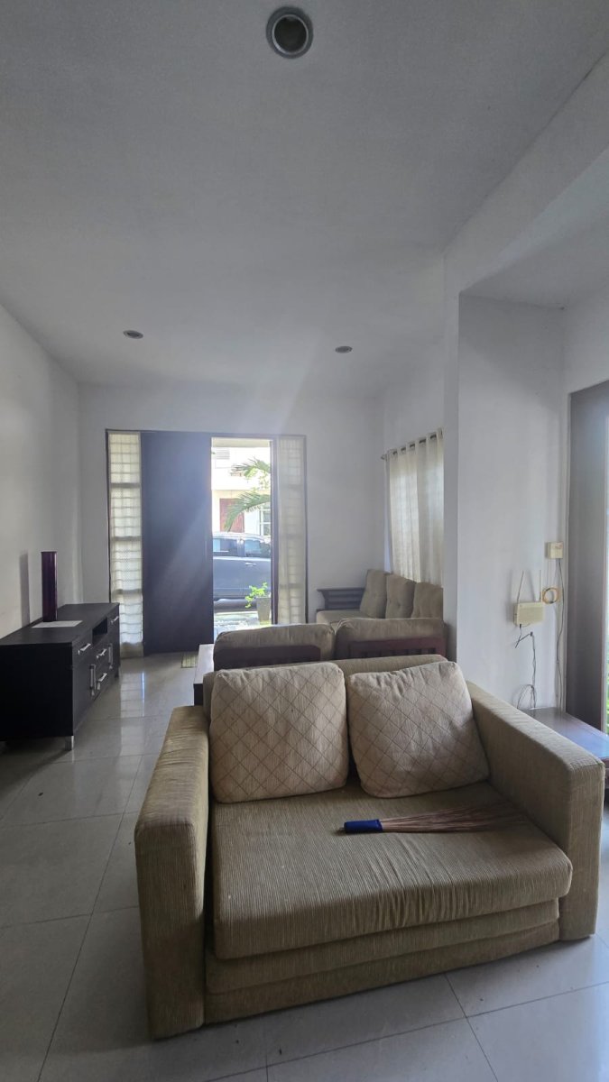 Rumah Bagus Bersih Siap Huni di Lor In Residence Solo - Foto 3