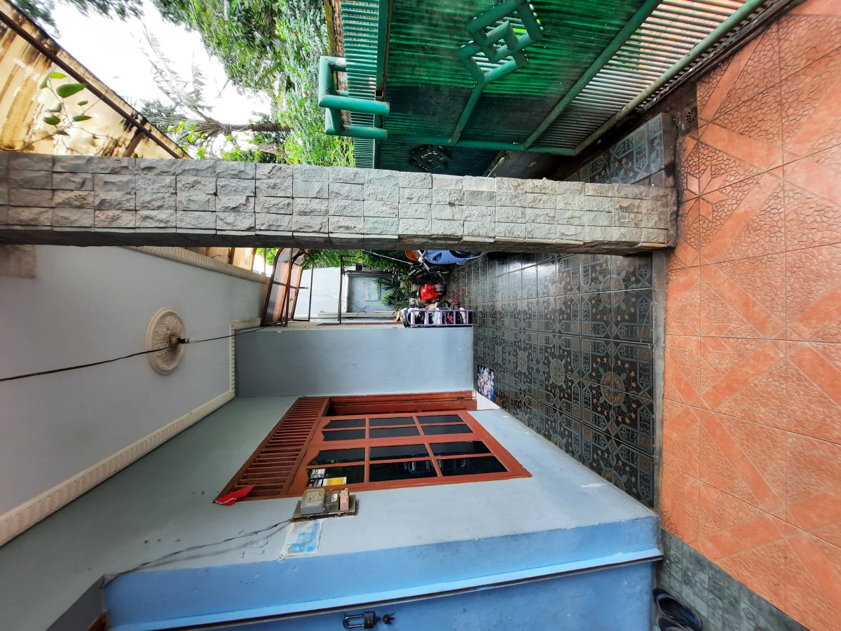 JUAL RUMAH 2 LT. BEBAS BANJIR BATU AMPAR CONDET KRAMAT JATI JAKARTA TIMUR - Foto 2