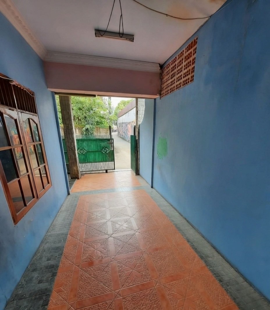 JUAL RUMAH 2 LT. BEBAS BANJIR BATU AMPAR CONDET KRAMAT JATI JAKARTA TIMUR - Foto 4