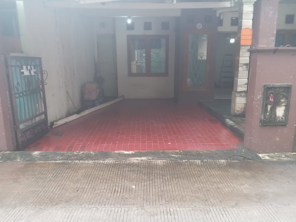 RUMAH TINGKAT MURAH Pinggir Jalan Condet, Jakarta Timur - Foto 2
