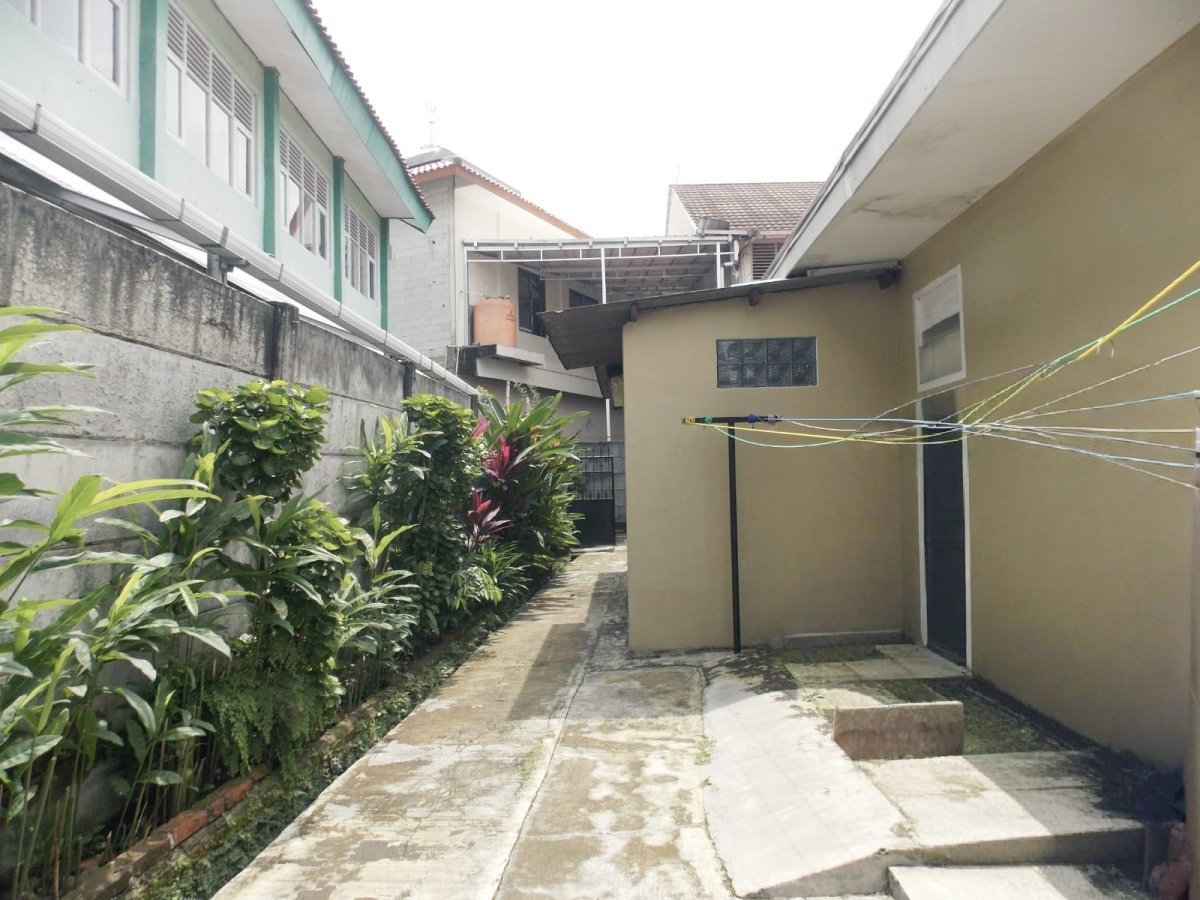 Rumah Cocok untuk Usaha Kos Dekat Universitas Islam Nasional (Uin) - Foto 4