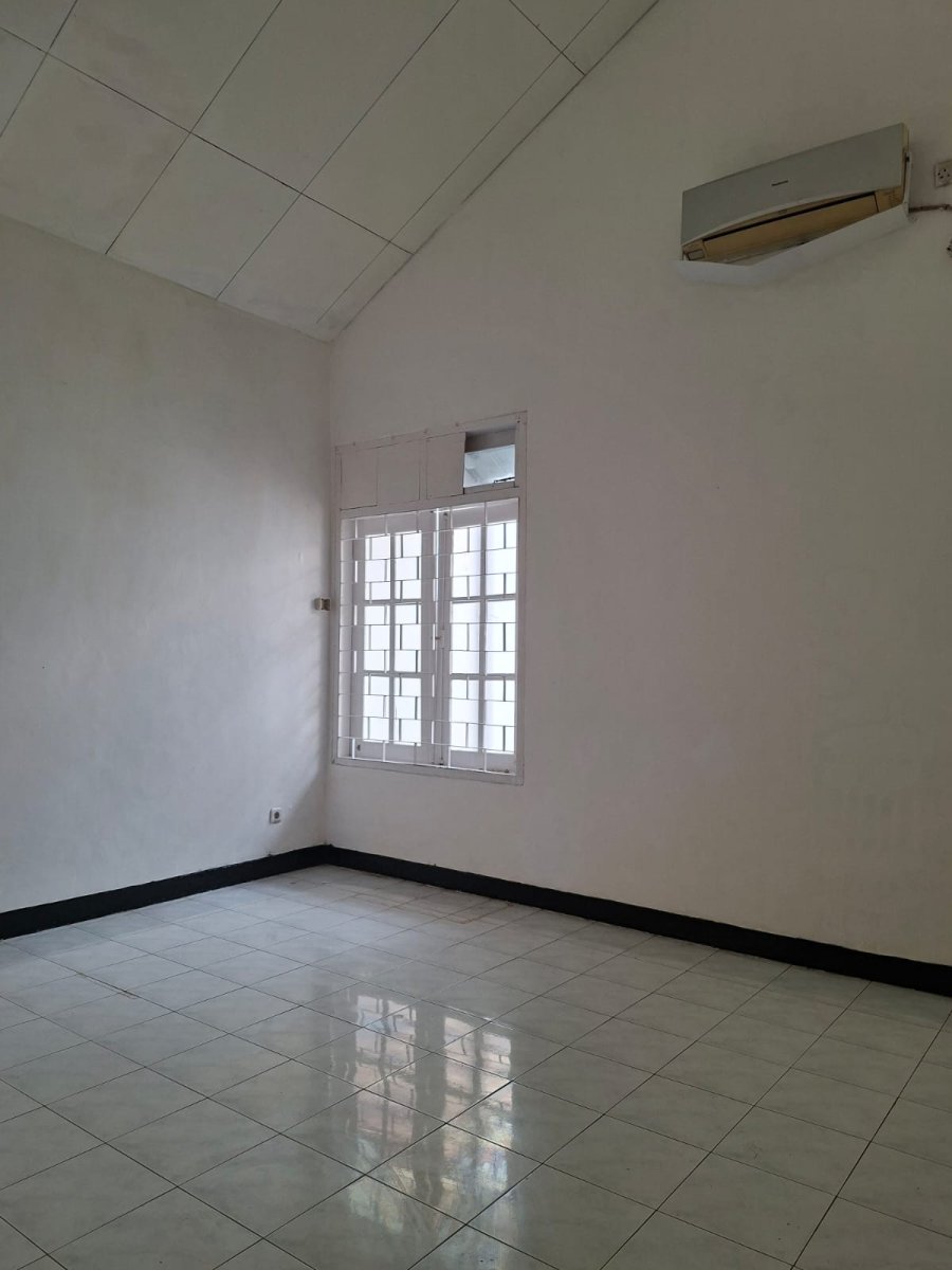 Disewakan Rumah di Taman Bona Indah Lebak Bulus Jakarta Selatan - Foto 9