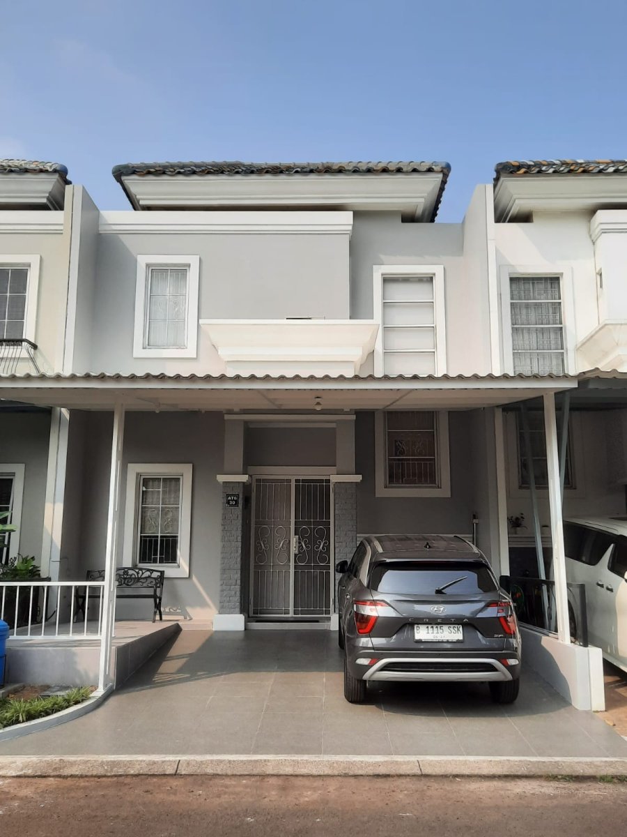 Dijual 1 Unit Rumah Lokasi Jl. Alicante Timur, Tanggerang