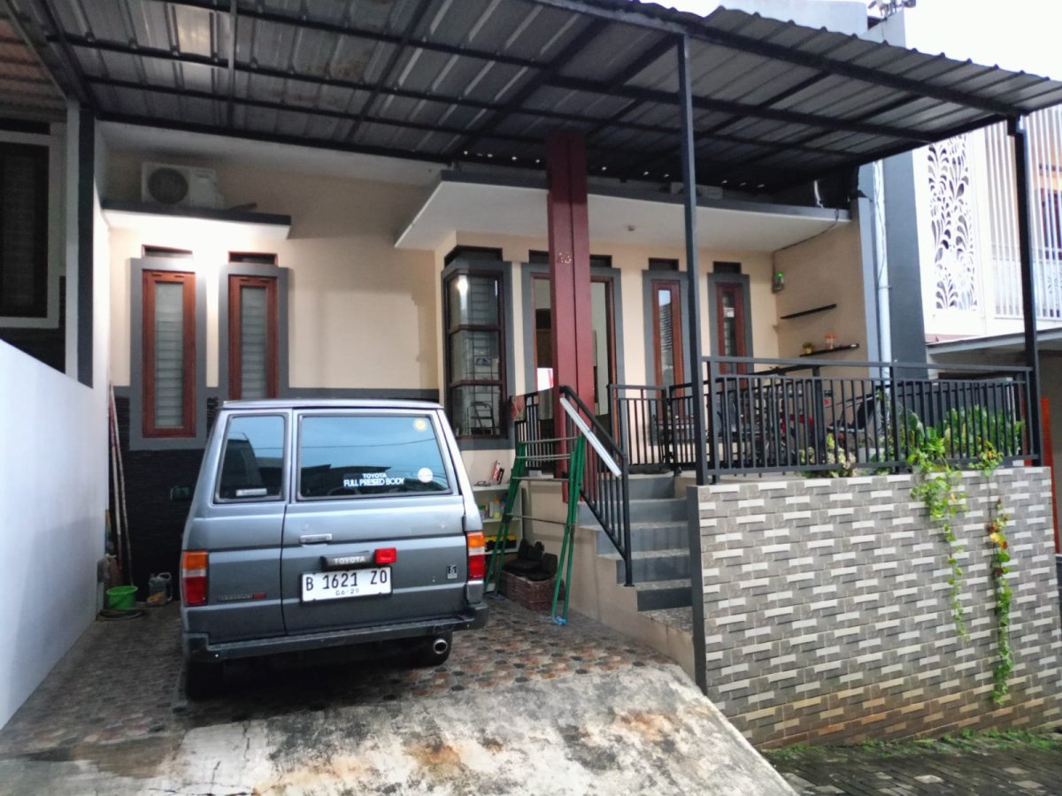 Dijual Rumah Semi Furnished, Tanah Baru, Beji Depok