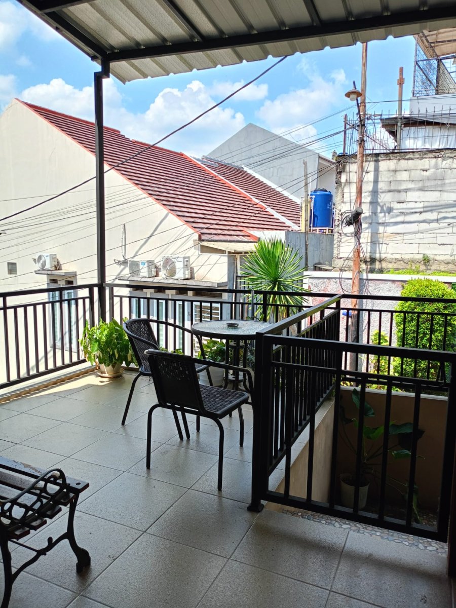 Dijual Rumah Semi Furnished, Tanah Baru, Beji Depok - Foto 2