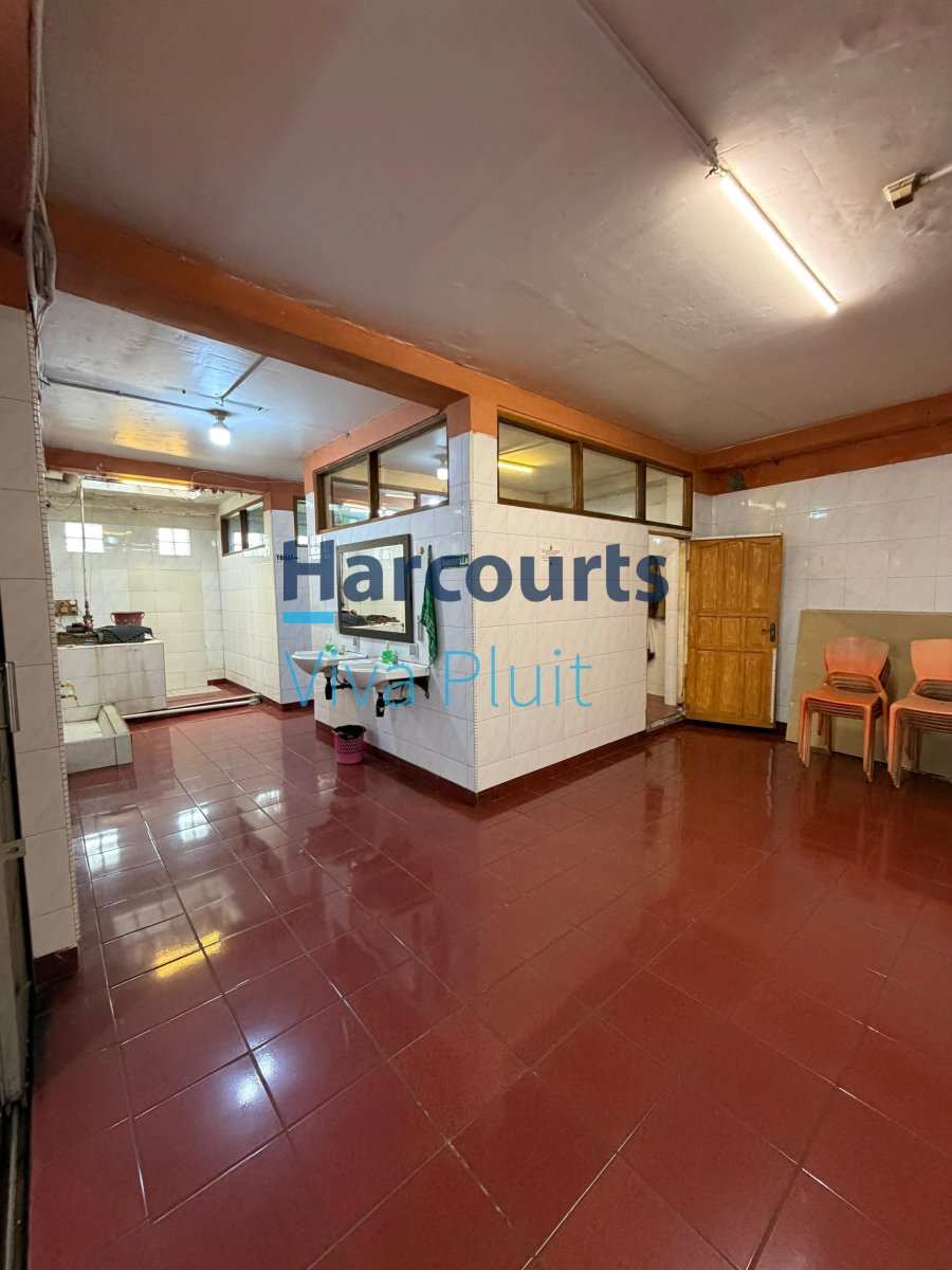 Dijual Tempat Usaha Strategis (Restoran Aktif) – Cipayung. Cocok untuk bisnis kuliner, cafe, resto, maupun usaha komersial lainnya. - Foto 8