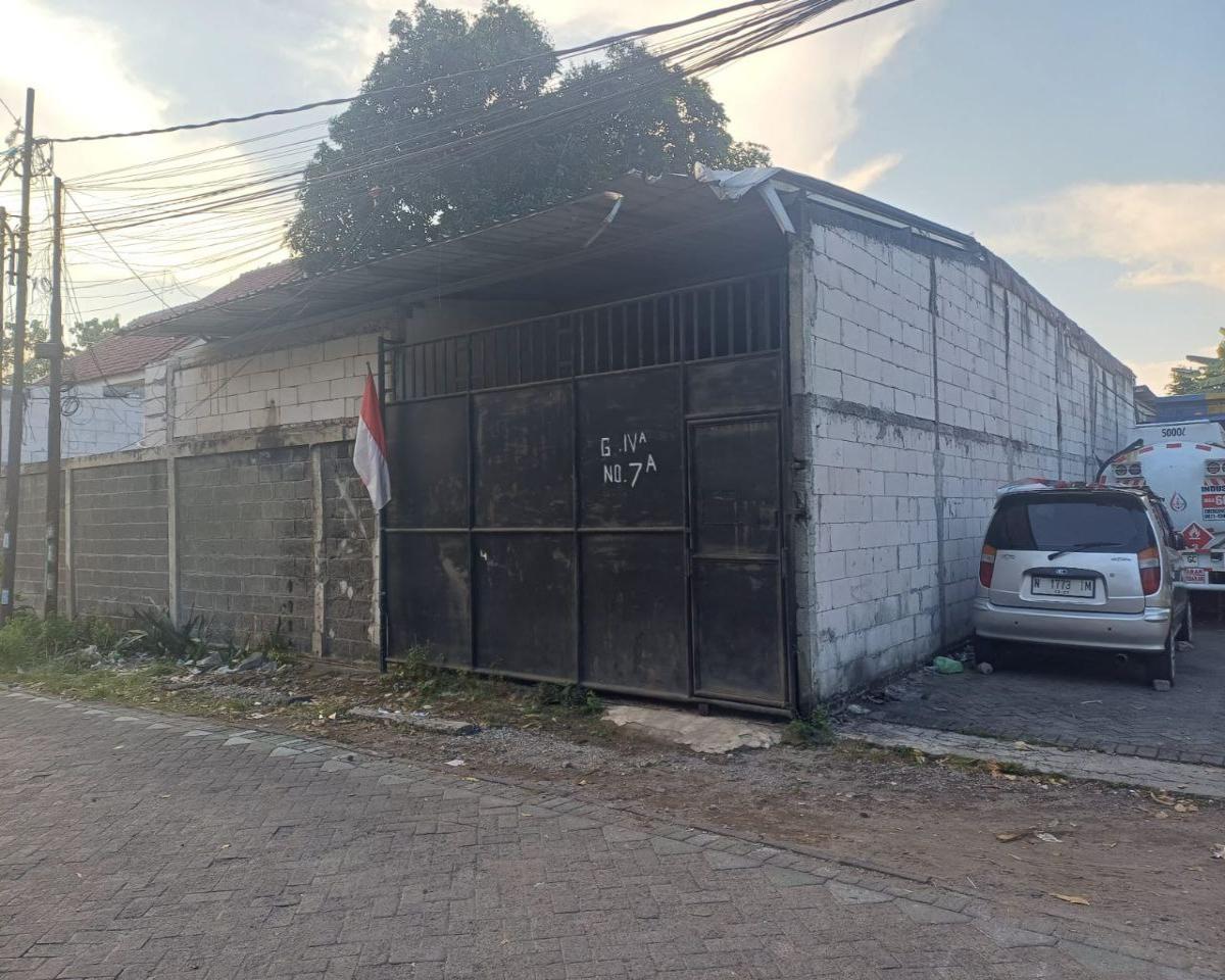 Jual Rumah Hitung Tanah Lokasi @Kutisari Selatan Surabaya - Foto 2
