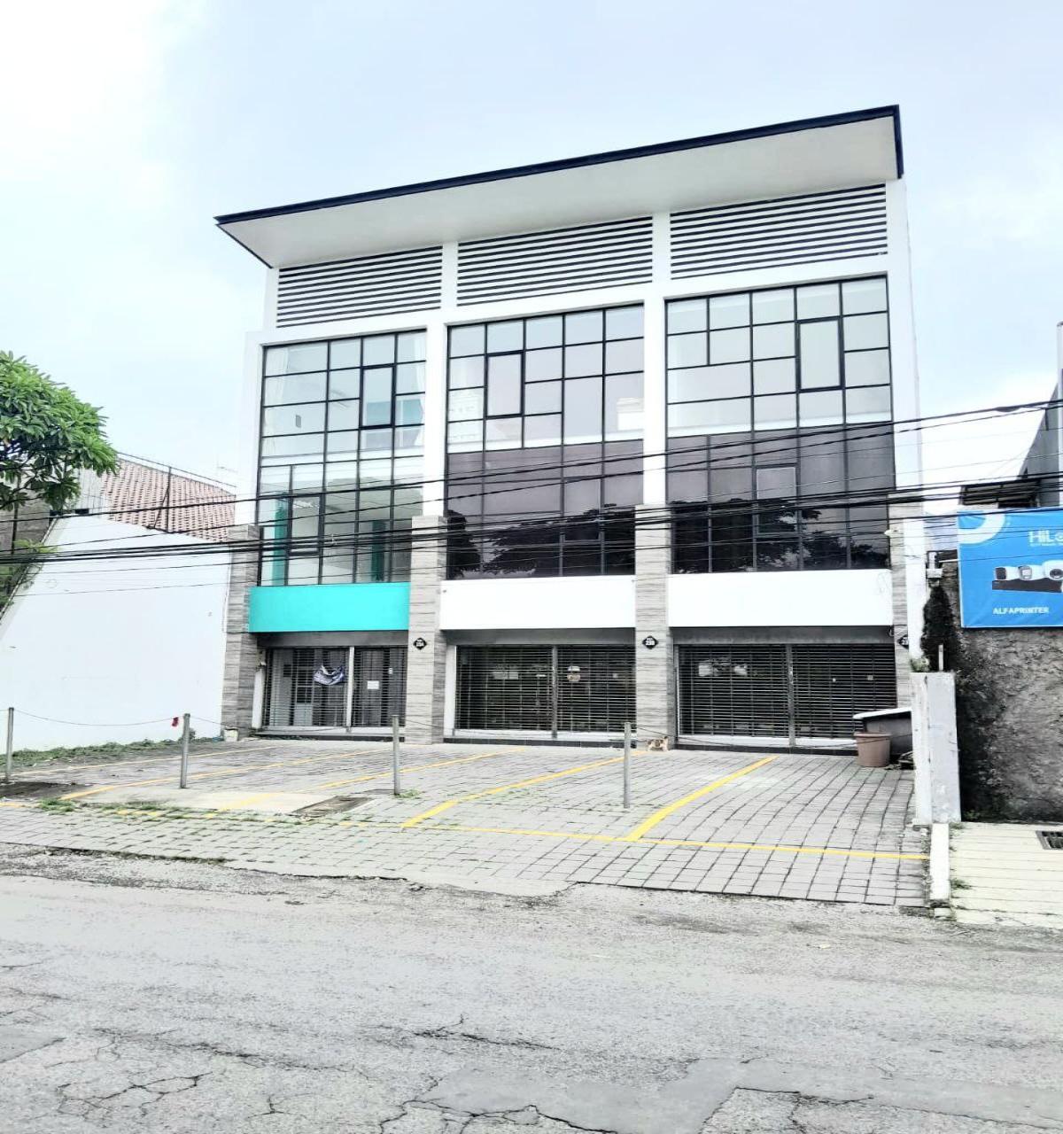 Disewakan Ruko 3 Lantai Nginden Intan Raya Surabaya