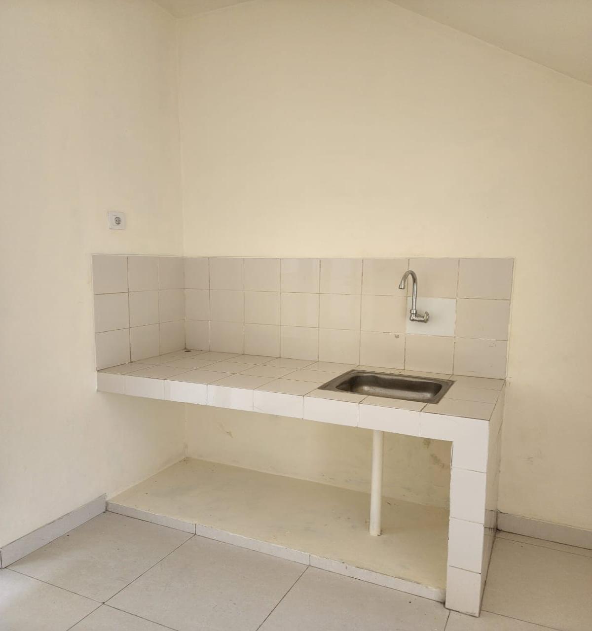 Dijual Rumah 2 Lantai di Graha Raya Cluster Ayna Residence, Tangerang Selatan - Foto 5