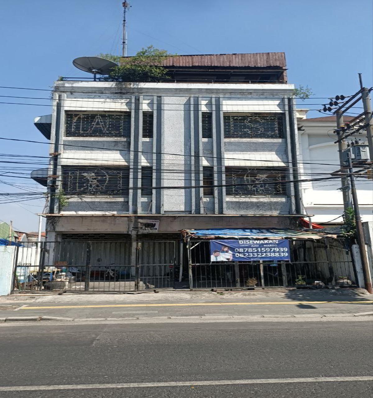 Disewakan Gedung 3 Lt Lokasi @Raya Pucang Anom Timur Surabaya