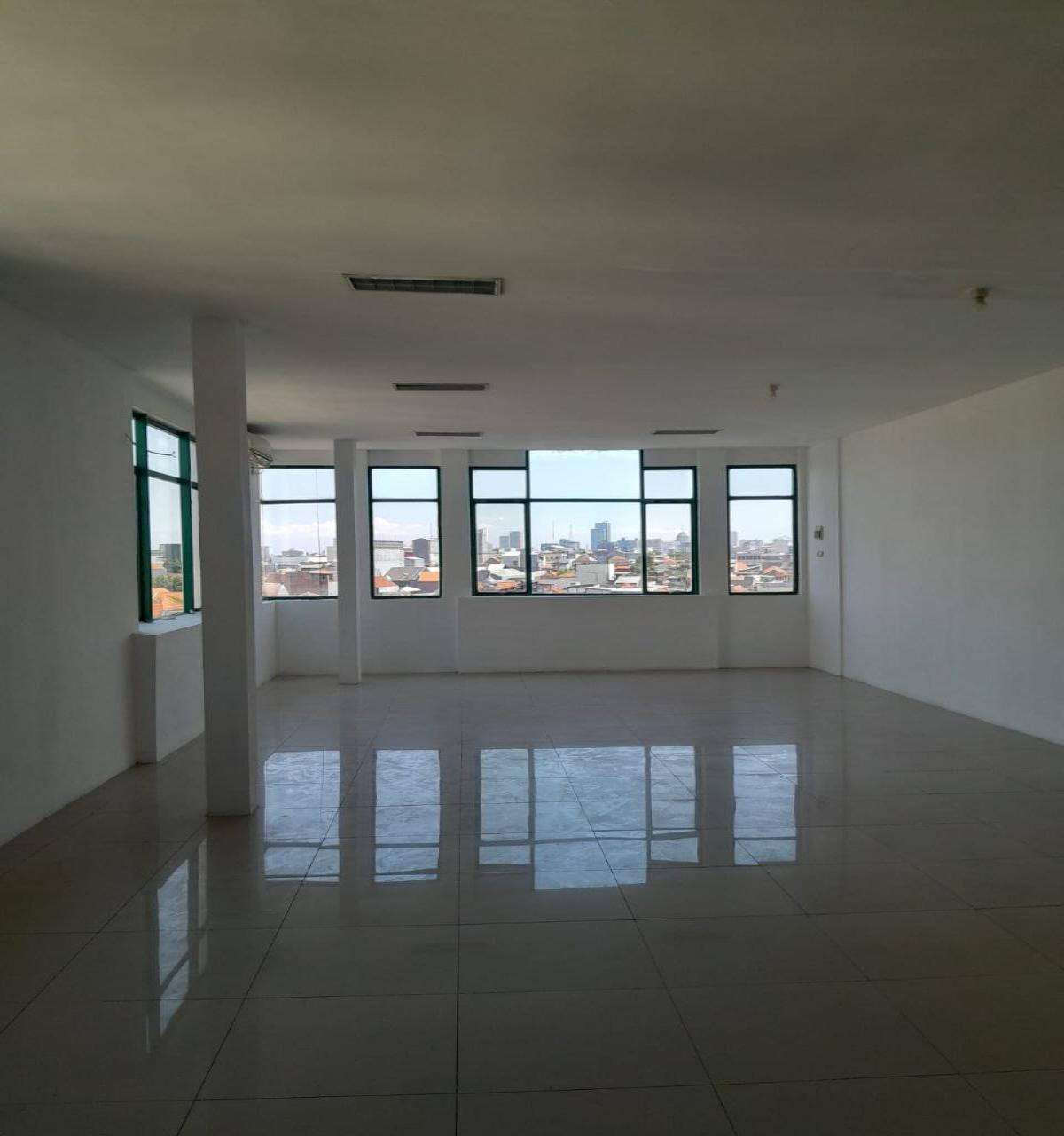 Sewa Cepat Ruko 3 Lantai 4 Lantai @Pengampon Square Surabaya - Foto 3