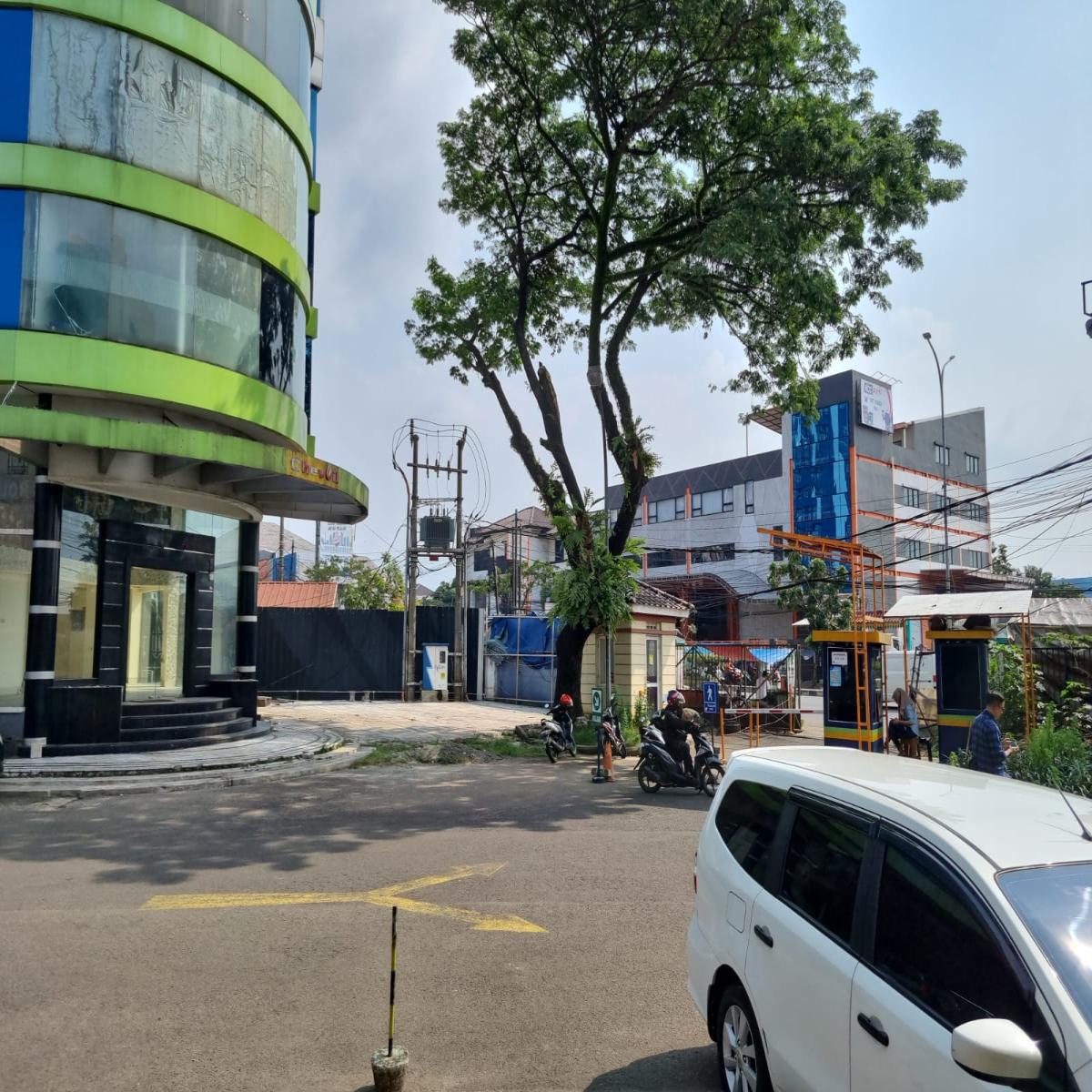 Dijual Cepat Gedung 5 Lantai di Alam Sutra BSD Serpong Tangerang  Banten - Foto 3