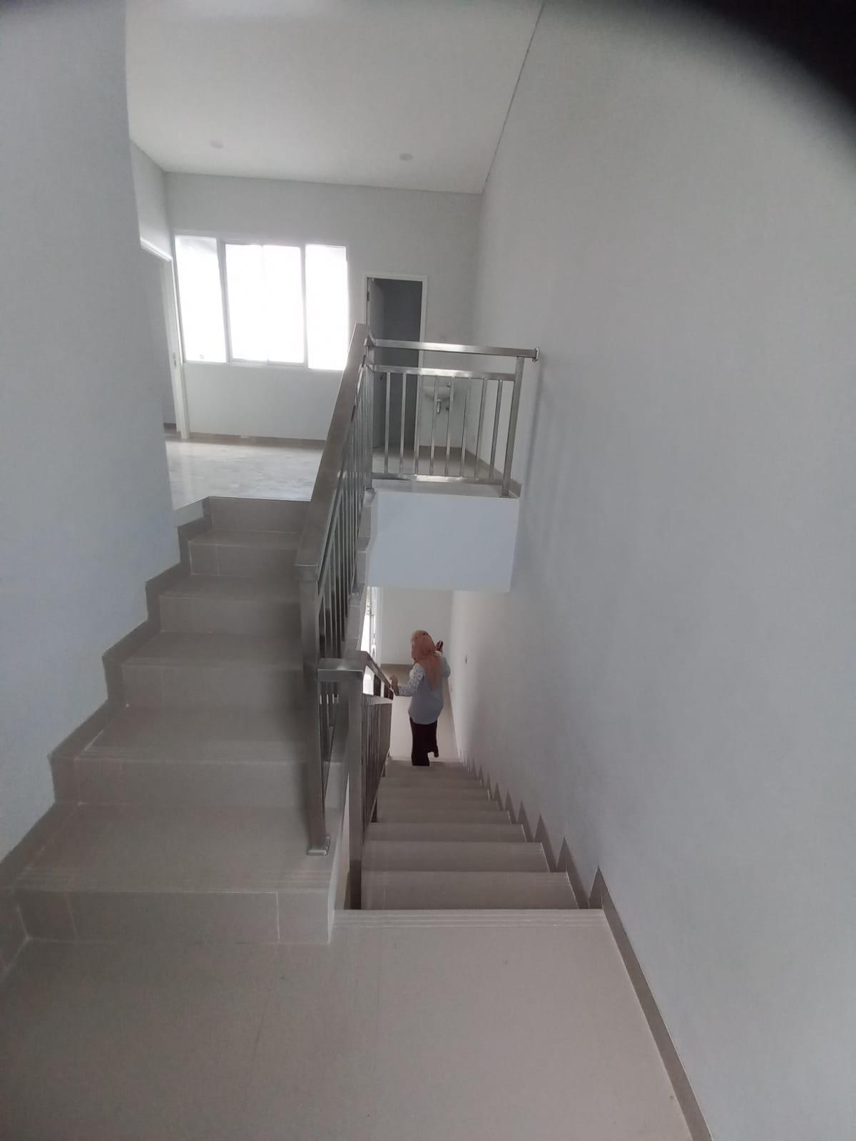 Dijual Rumah Daerah pondok ranji dekat Bintaro Plaza RS mitrw keluarga - Foto 5