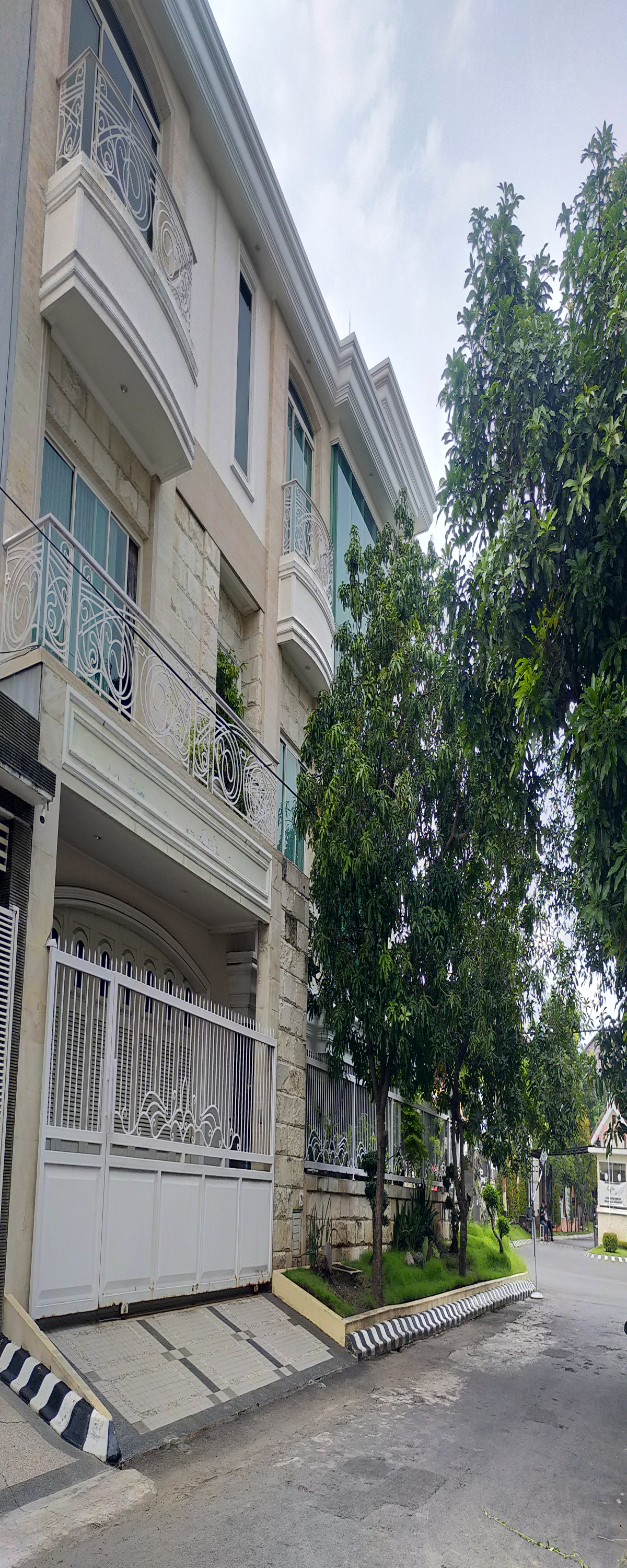 Lelang Rumah Lokasi Delta Raya Utara Perum Deltasari Waru Sidoarjo